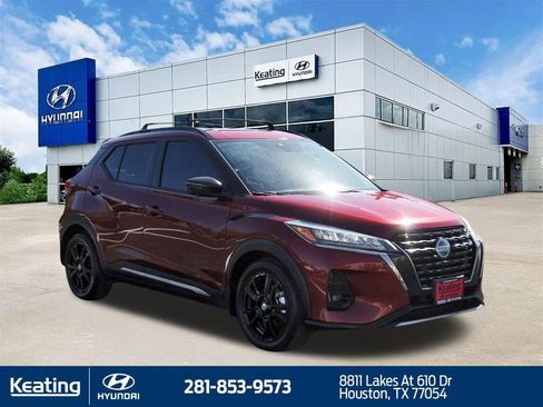 Used 2021 Nissan Kicks SR w/ Exterior Package image 3