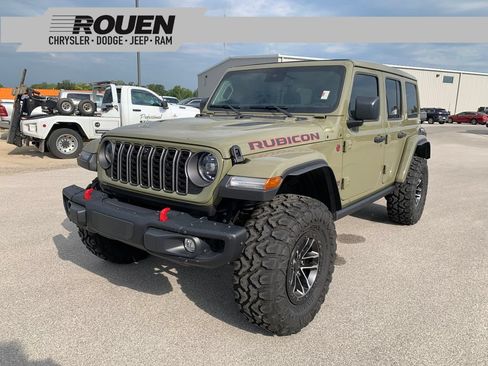 Used 2025 Jeep Wrangler Unlimited Rubicon AWD/4WD image 1