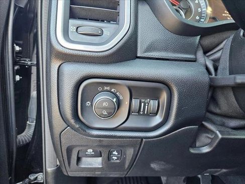 Used 2021 RAM 1500 Laramie w/ Off Road Group image 11