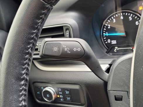 Used 2021 Ford Explorer XLT image 22