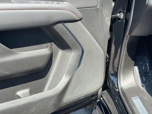 Used 2026 Chevrolet Suburban RST RWD image 19