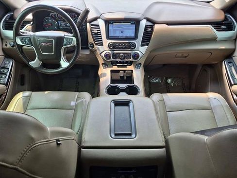 Used 2019 GMC Yukon XL SLT w/ Open Road Package AWD/4WD image 20