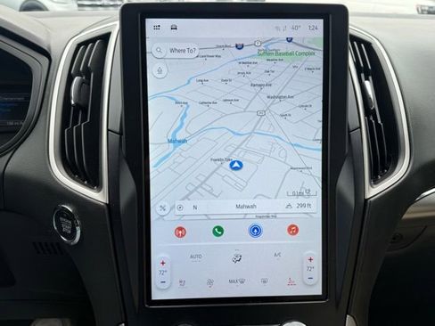 Certified 2022 Ford Edge SEL w/ Convenience Package image 15