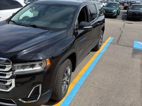 Used 2021 GMC Acadia SLE w/ LPO, Floor Liner Package FWD image 1