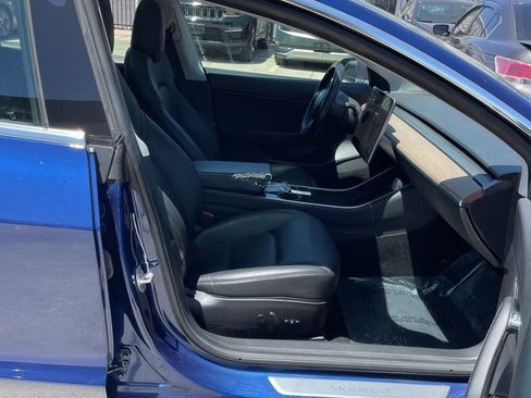 Used 2018 Tesla Model 3 Long Range RWD image 6