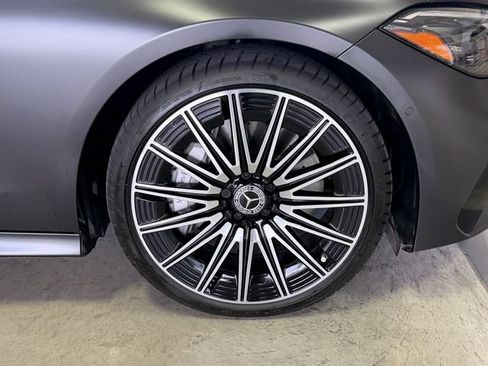 Used 2024 Mercedes-Benz CLE 450 4MATIC Cabriolet image 9