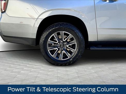 Certified 2024 Chevrolet Suburban Z71 w/ Luxury Package image 36