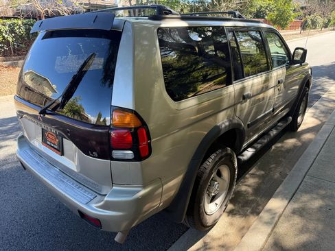 Used 2000 Mitsubishi Montero Sport XLS AWD/4WD image 5