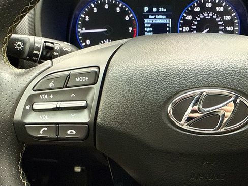 Used 2019 Hyundai Kona Limited AWD/4WD image 11