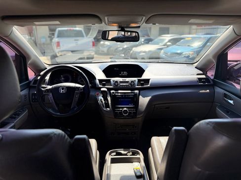 Used 2015 Honda Odyssey Touring image 13