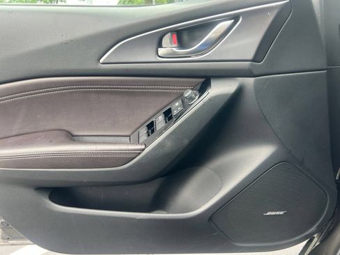 Used 2017 MAZDA MAZDA3 Grand Touring w/ Premium Equipment Package FWD image 17