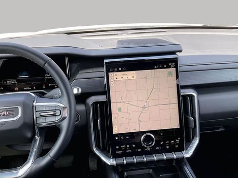 Used 2025 GMC Acadia Elevation FWD image 8