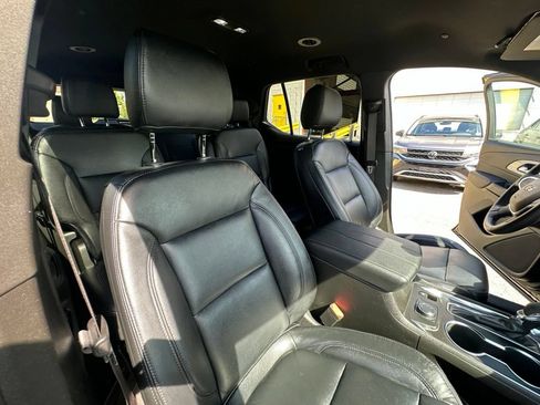 Used 2024 Chevrolet Traverse LT w/ LPO, Cargo Package AWD/4WD image 35