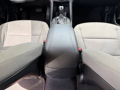 Used 2018 Hyundai Santa Fe Sport w/ 2.4L Value Package 02 FWD image 32