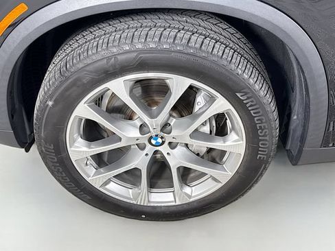 Used 2024 BMW X5 xDrive40i w/ Premium Package AWD/4WD image 31
