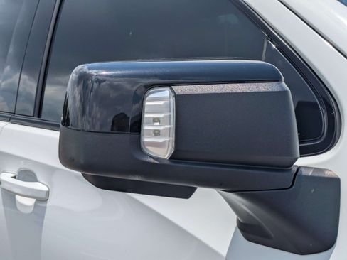 Used 2021 GMC Sierra 1500 AT4 w/ AT4 Premium Package AWD/4WD image 11