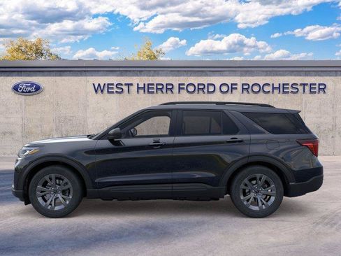 Used 2026 Ford Explorer Active w/ Active Comfort Package AWD/4WD image 4