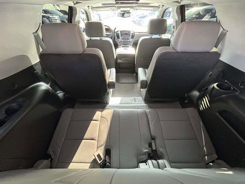 Used 2019 Chevrolet Tahoe LT image 19