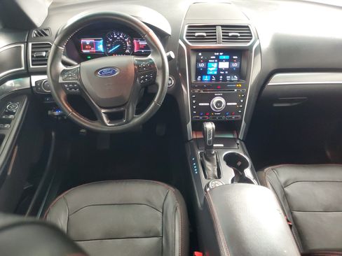 Used 2017 Ford Explorer Sport w/ Equipment Group 401A AWD/4WD image 18