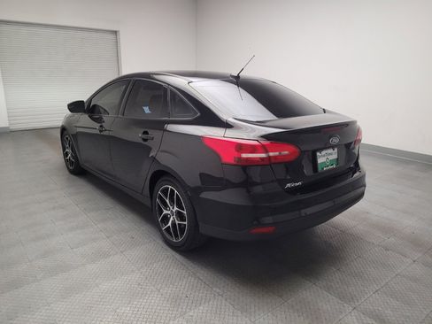 Used 2017 Ford Focus SEL FWD image 5