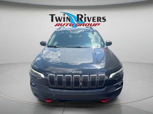 Used 2021 Jeep Cherokee Trailhawk w/ Premium Leather Package AWD/4WD image 7