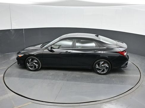 Used 2024 Hyundai Elantra Limited FWD image 46