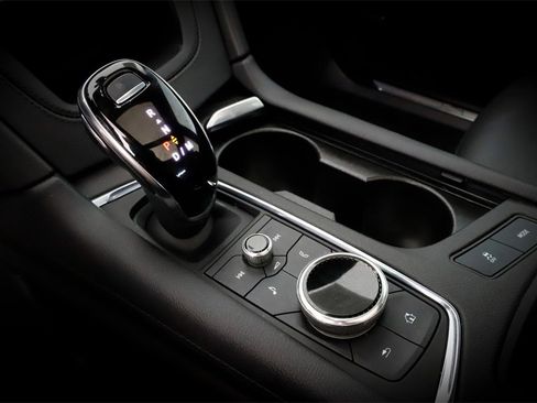 Used 2022 Cadillac XT5 Premium Luxury w/ Technology Package image 20