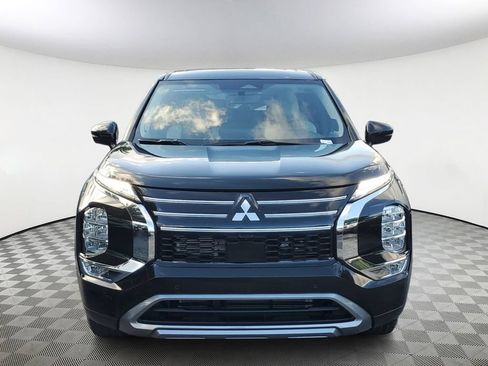 New 2026 Mitsubishi Outlander SE FWD image 2