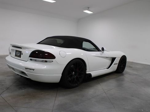 Used 2004 Dodge Viper SRT-10 RWD image 9