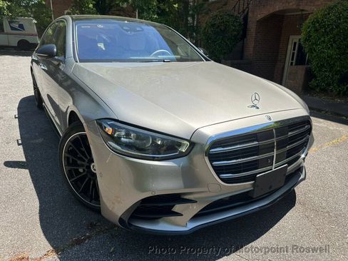 Used 2021 Mercedes-Benz S 580 4MATIC Sedan image 3