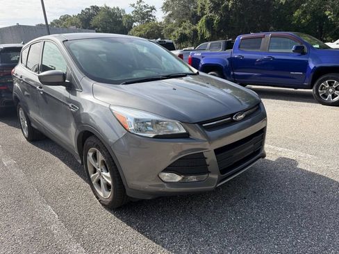 Used 2014 Ford Escape SE FWD image 2