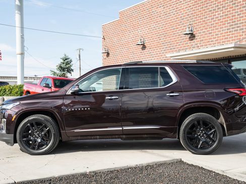 Used 2022 Chevrolet Traverse Premier AWD/4WD image 3