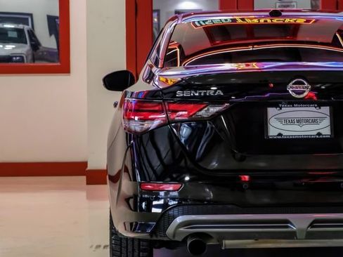 Used 2020 Nissan Sentra SR w/ Electronics Package image 43