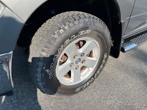 Used 2009 Dodge Ram 1500 Truck SLT w/ Light Group AWD/4WD image 9
