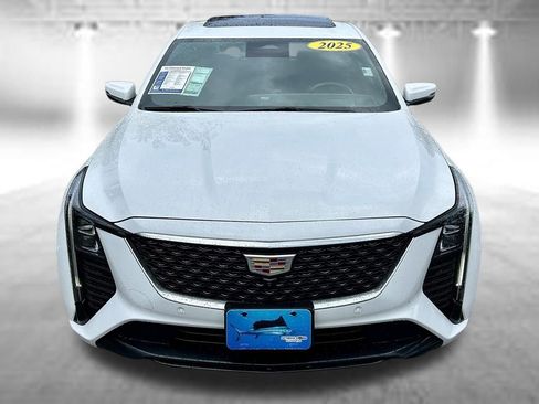 Used 2025 Cadillac CT5 Premium Luxury RWD image 2