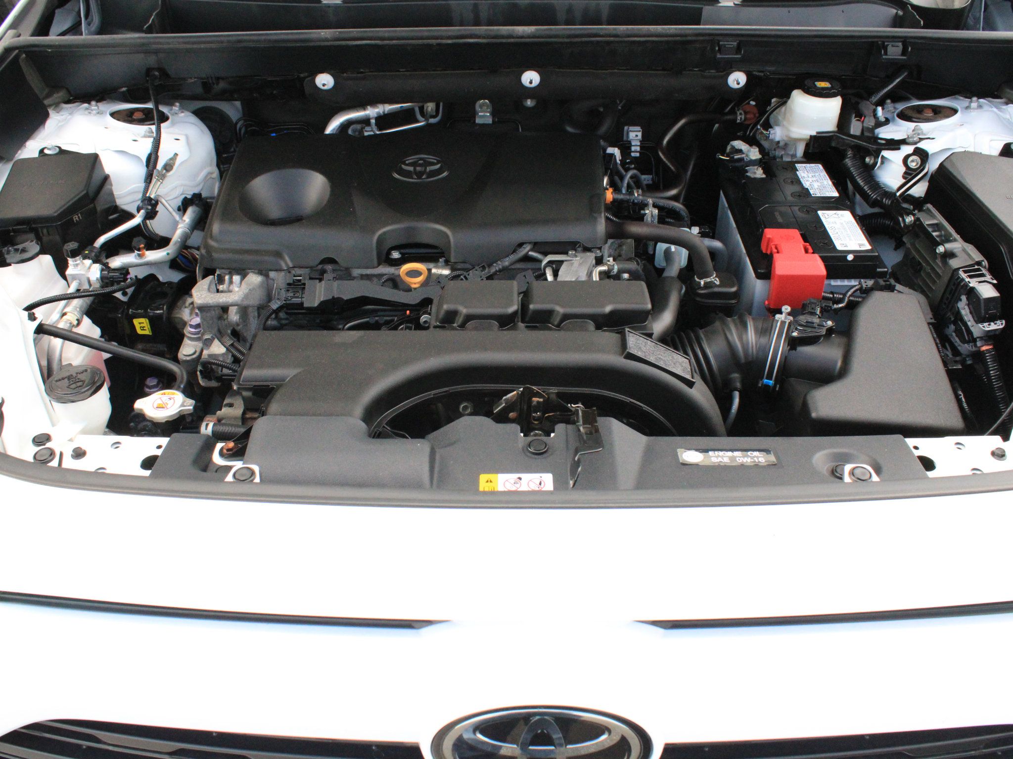 Used 2020 Toyota RAV4 XLE Premium AWD/4WD image 40