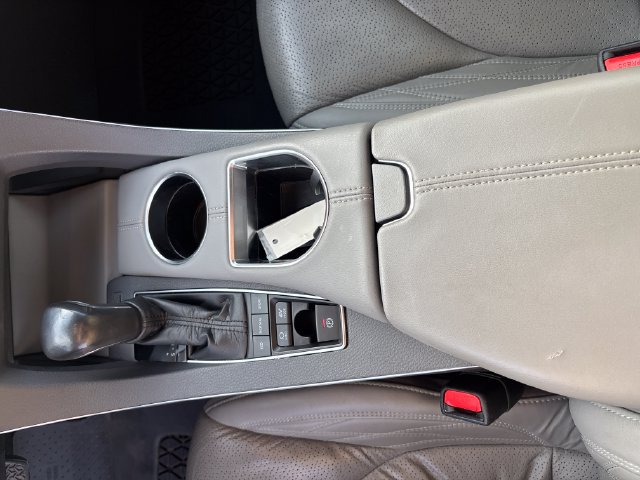 Used 2020 Toyota Avalon Limited w/ Advanced Safety Package FWD image 16