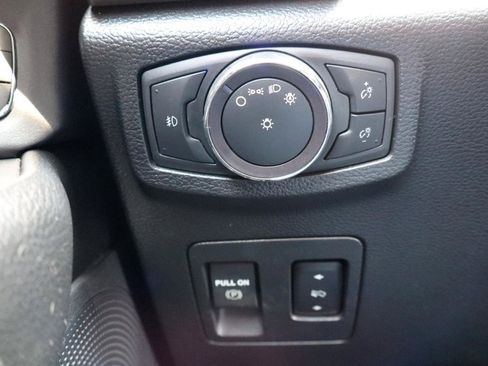 Used 2019 Ford Expedition XLT w/ Equipment Group 202A RWD image 26