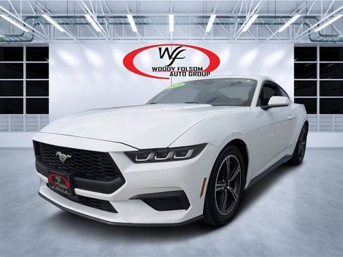 Used 2024 Ford Mustang Coupe image 7