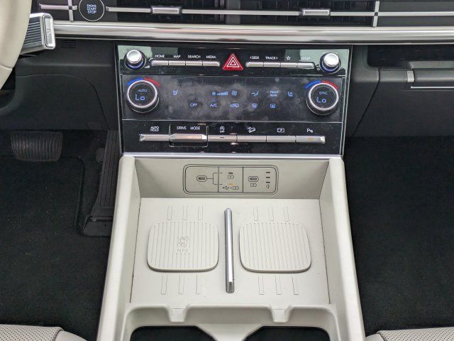 Certified 2025 Hyundai Santa Fe SEL FWD image 20