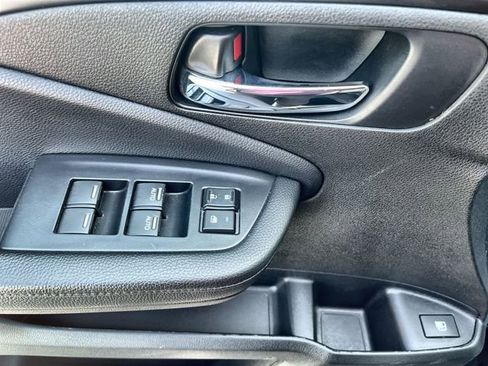 Used 2021 Honda Passport Sport image 17