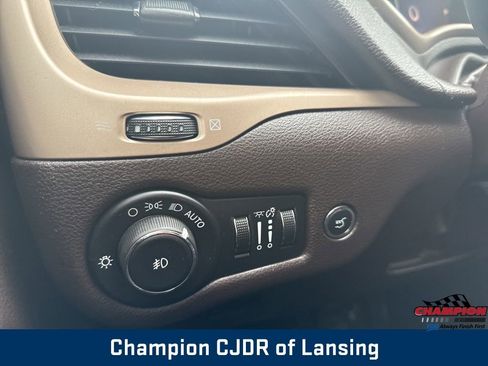 Used 2014 Jeep Cherokee Trailhawk w/ Technology Group image 36