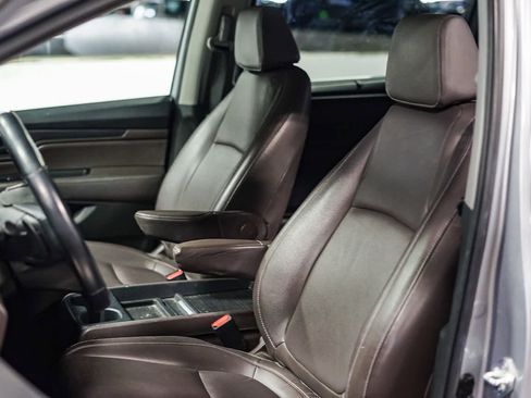 Used 2021 Honda Odyssey EX-L image 17