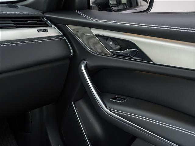 New 2025 Jaguar F-PACE R-Dynamic S AWD/4WD image 30