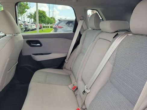 Certified 2023 Nissan Rogue SV FWD image 16