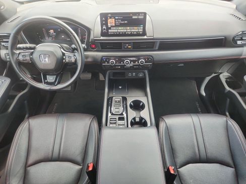Used 2025 Honda Pilot Black Edition image 21