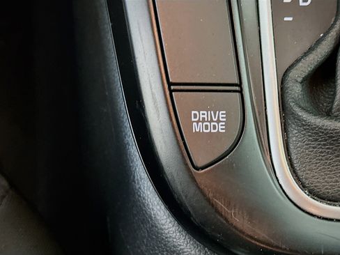 Used 2025 Kia Soul LX w/ LX Technology Package image 25