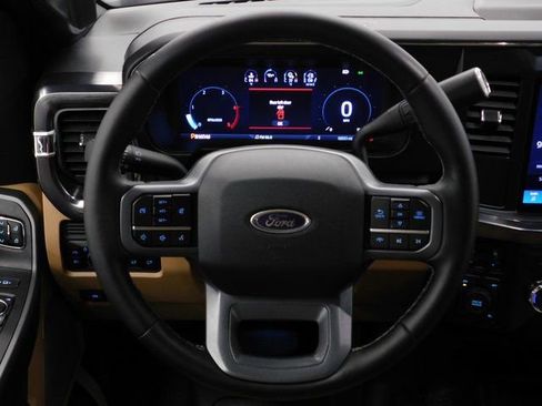 Used 2025 Ford F450 Lariat image 39