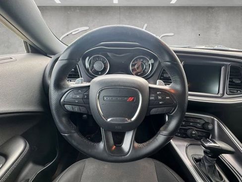 Used 2015 Dodge Challenger R/T Scat Pack RWD image 21