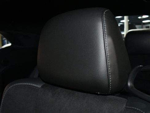 Used 2023 Dodge Challenger R/T Scat Pack RWD image 9